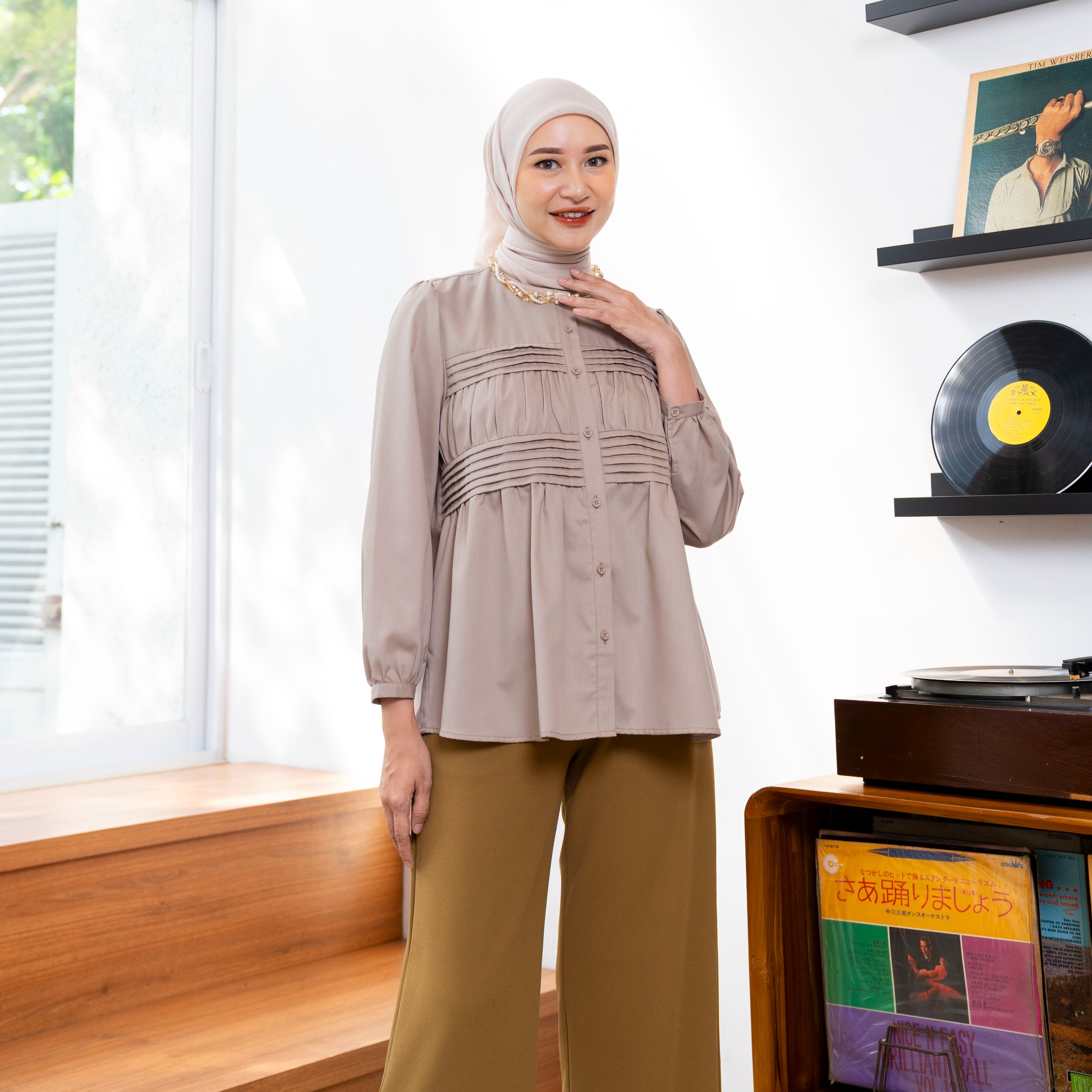 Lightsclo - Ghea Blouse