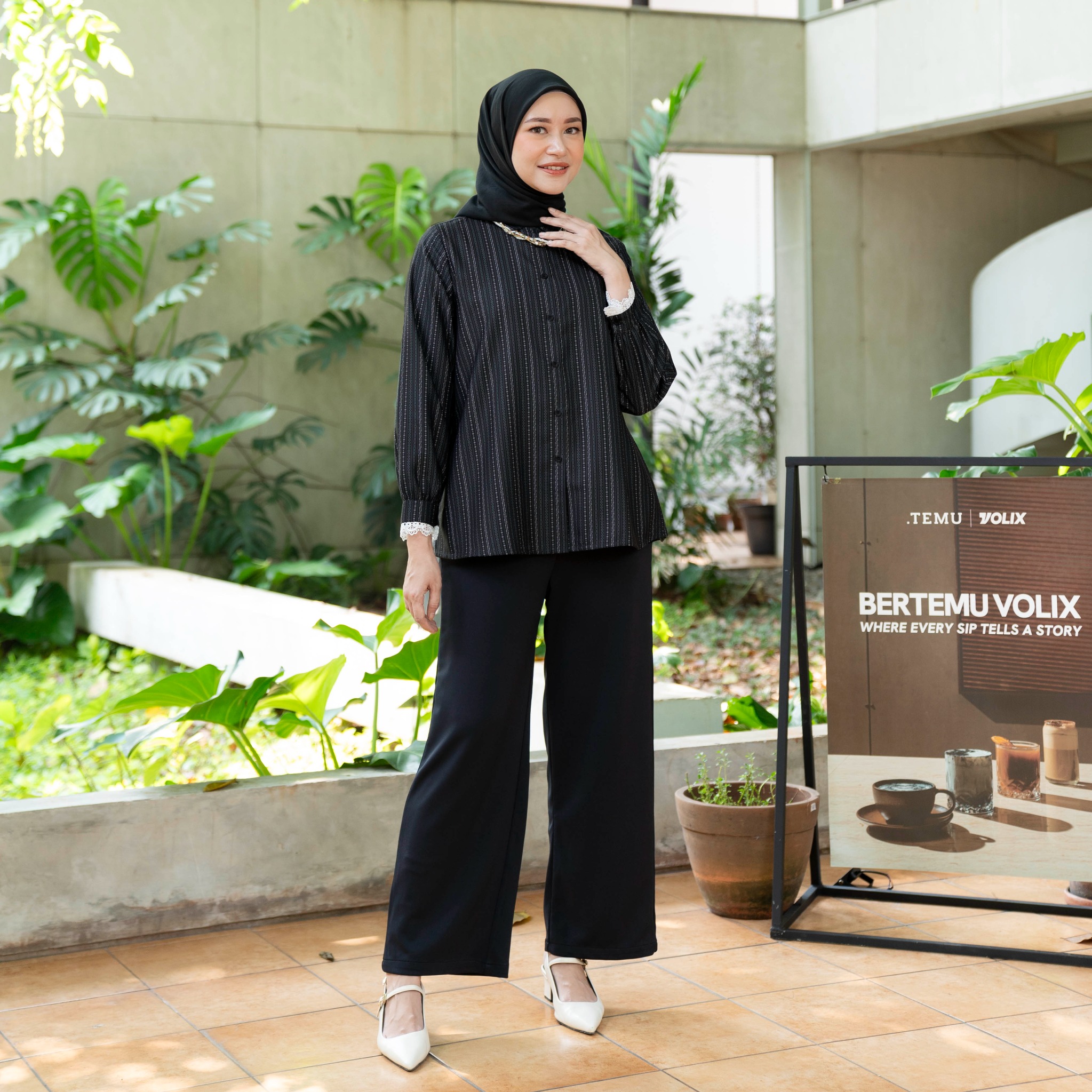 Lightsclo - Isyana Shirt