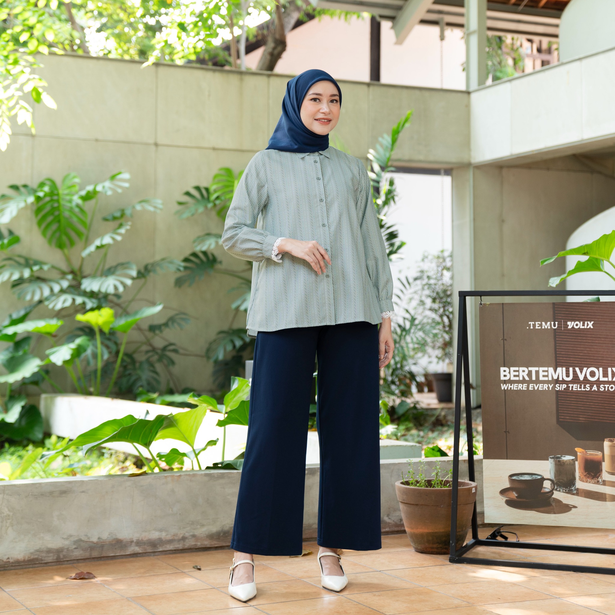 Lightsclo - Isyana Shirt