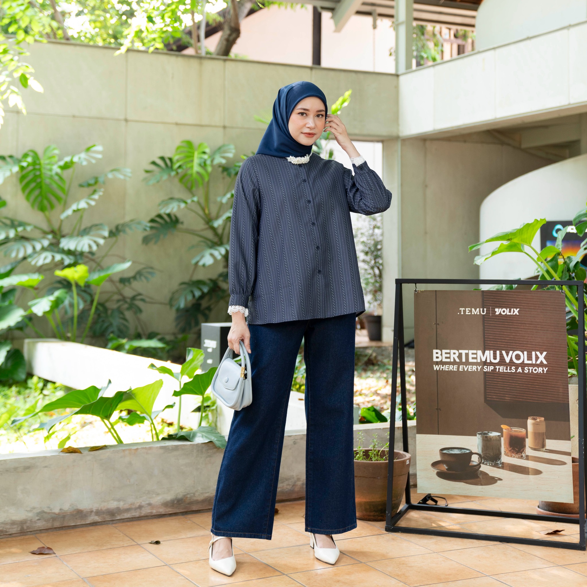 Lightsclo - Isyana Shirt