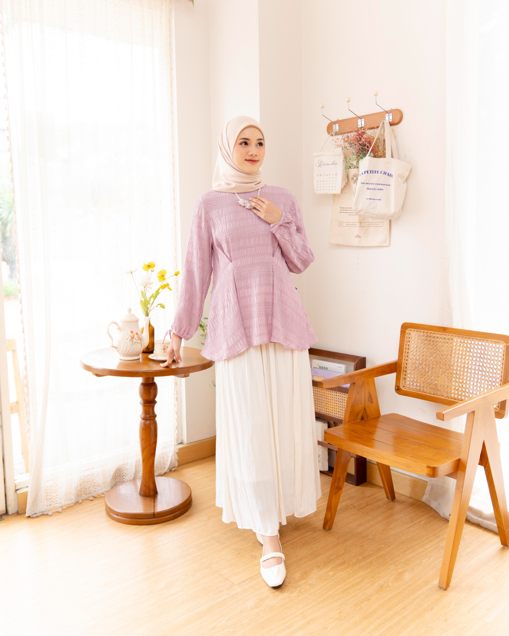 LIGHTS.CLO - Emma Blouse