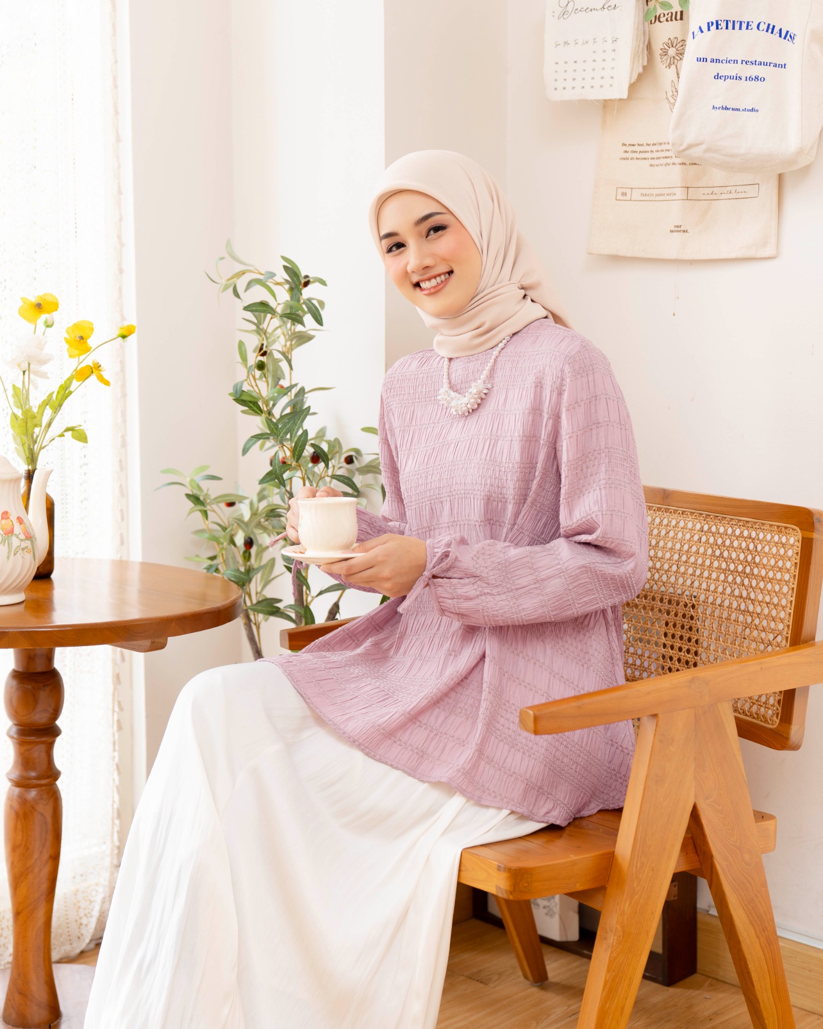 LIGHTS.CLO - Emma Blouse