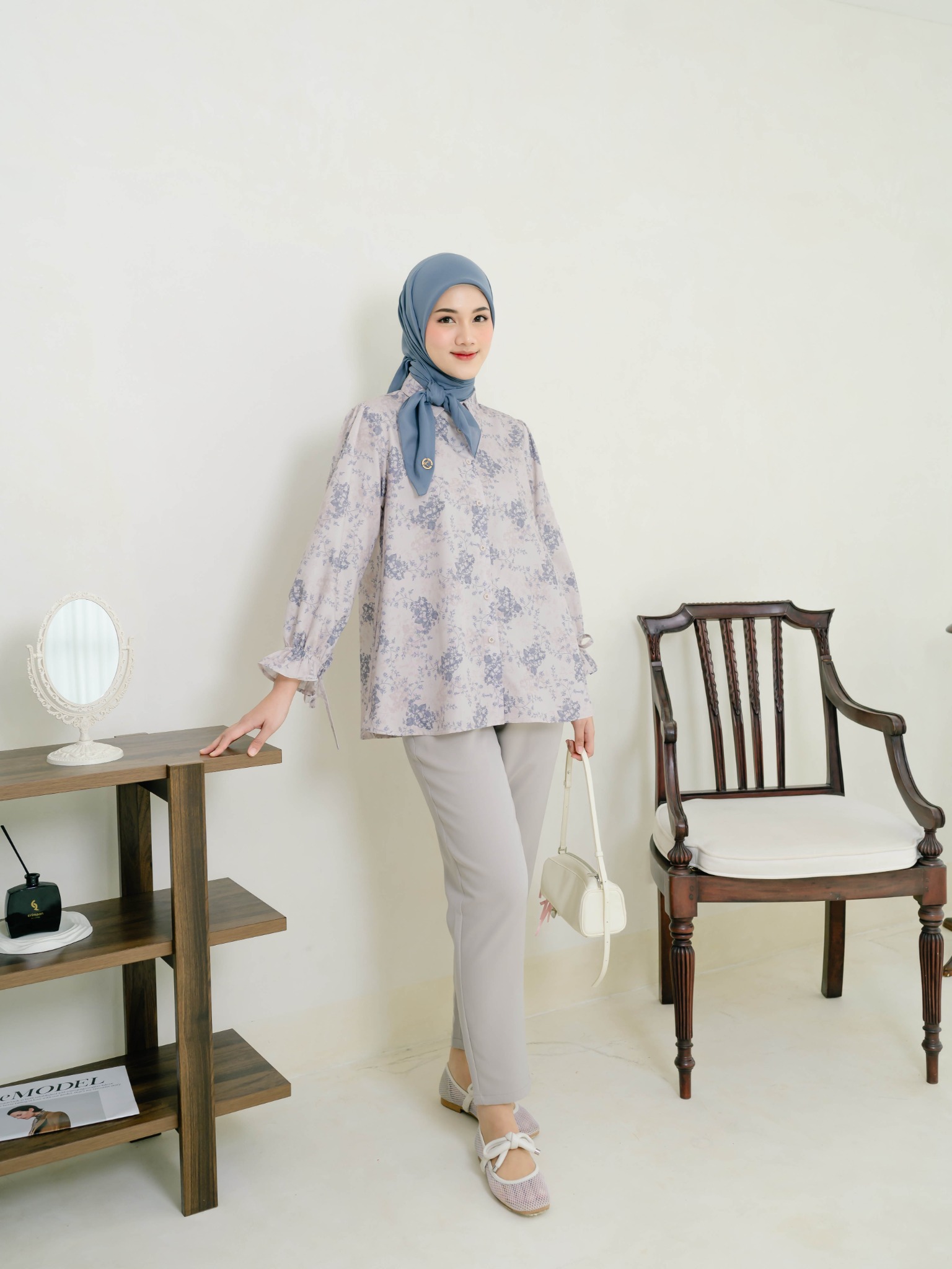 Lightsclo - Freesia Blouse