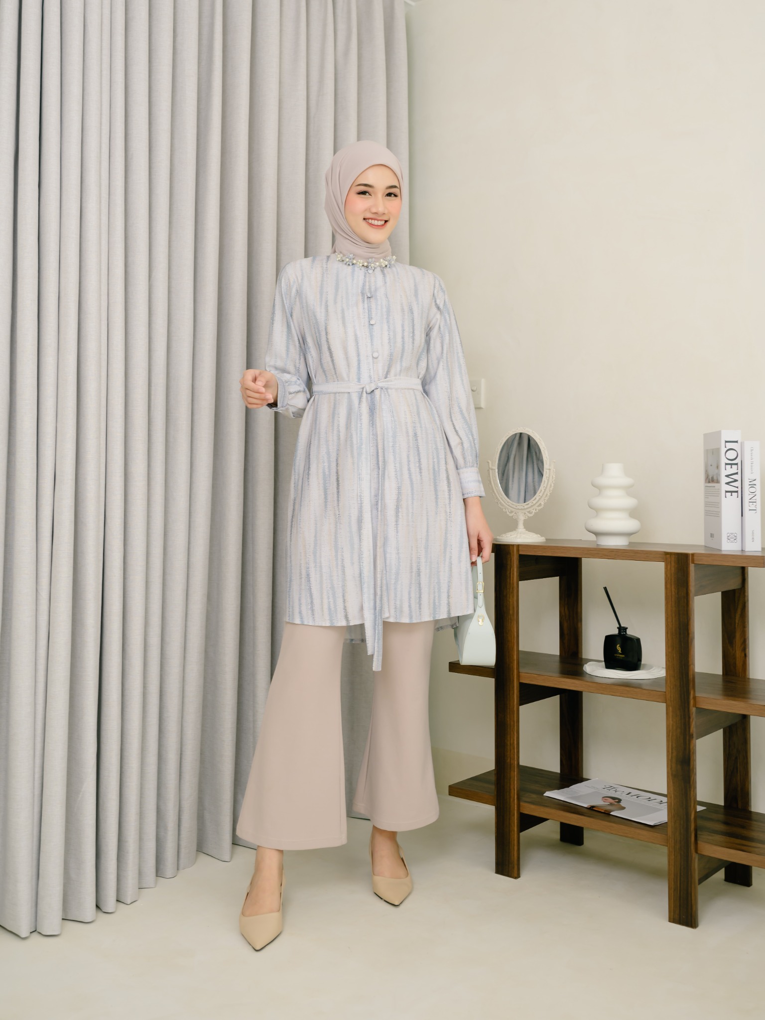 Lightsclo - Zalina Tunic 
