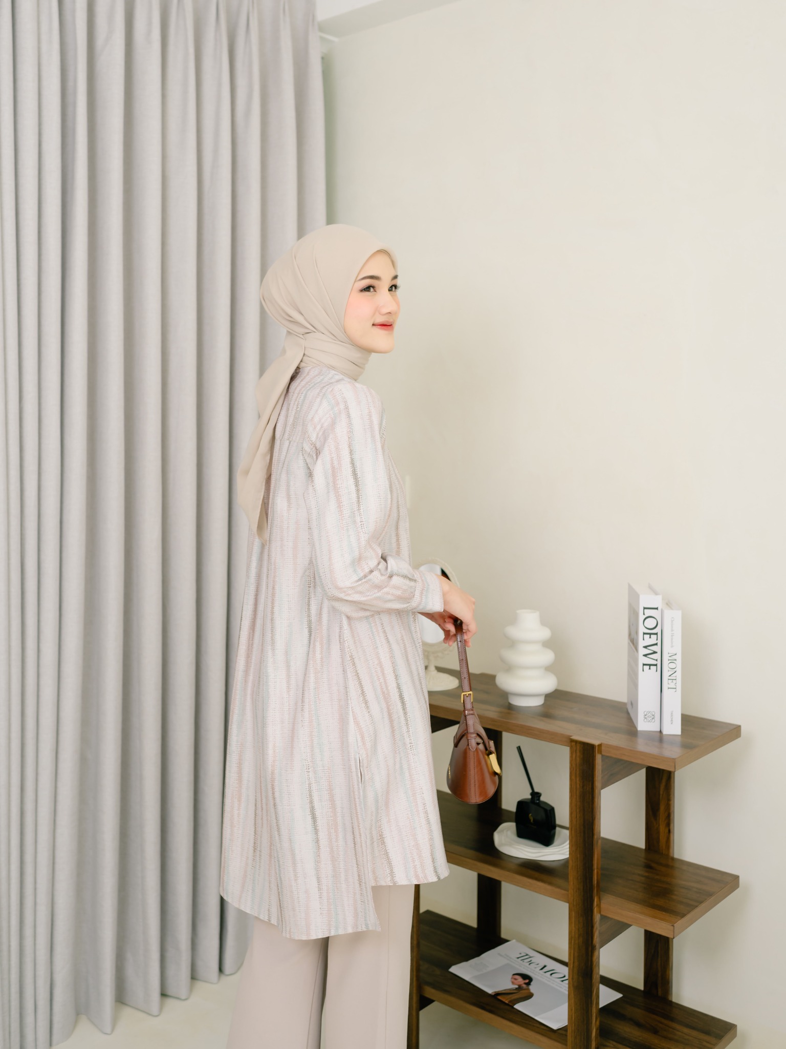 Lightsclo - Zalina Tunic 