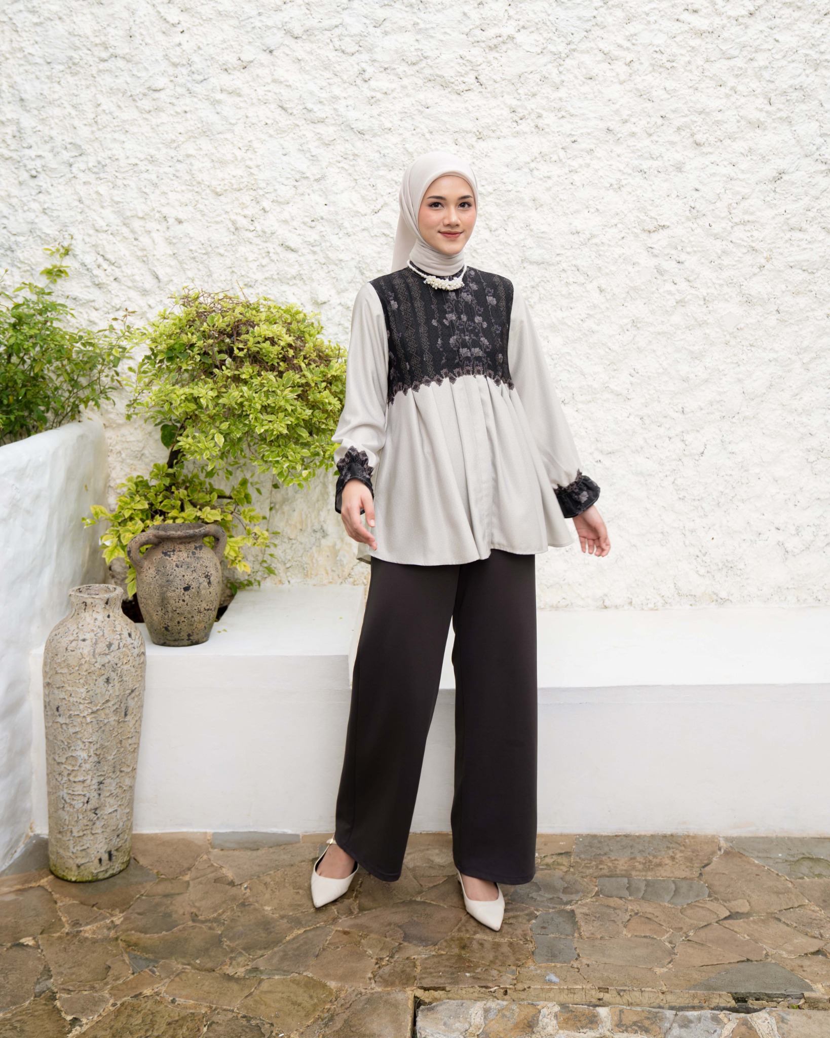 Lightsclo - Mecca Blouse