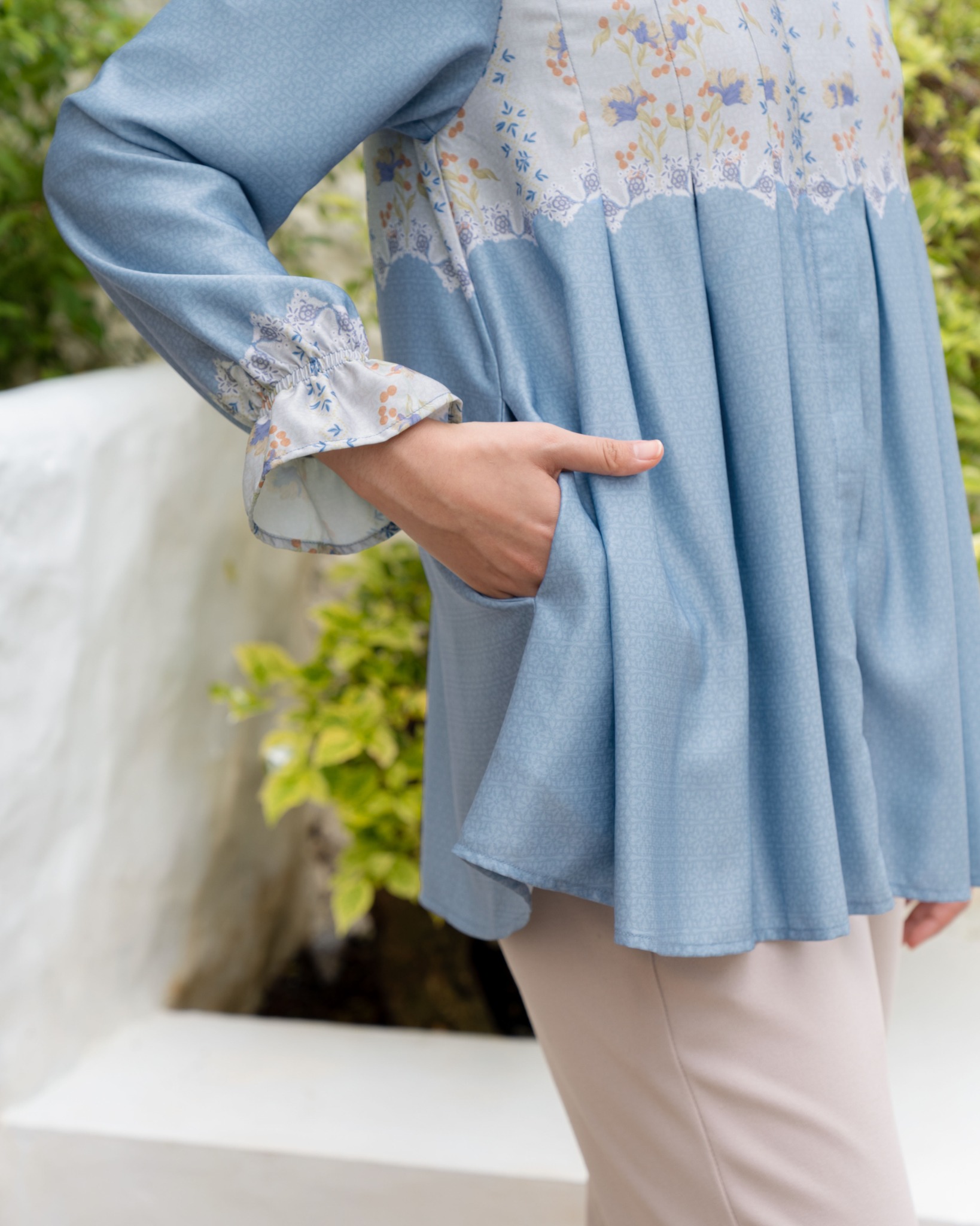 Lightsclo - Mecca Blouse