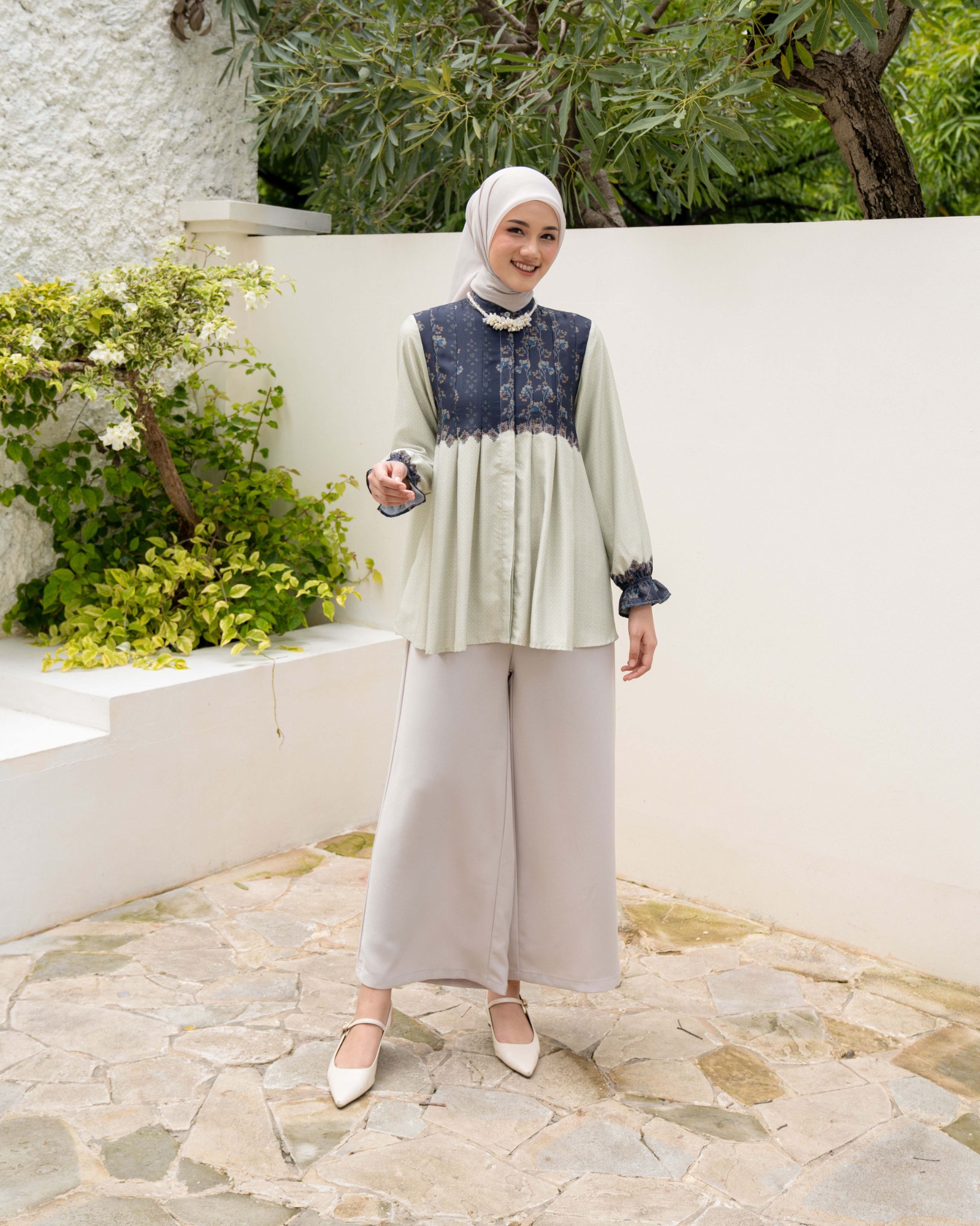Lightsclo - Mecca Blouse
