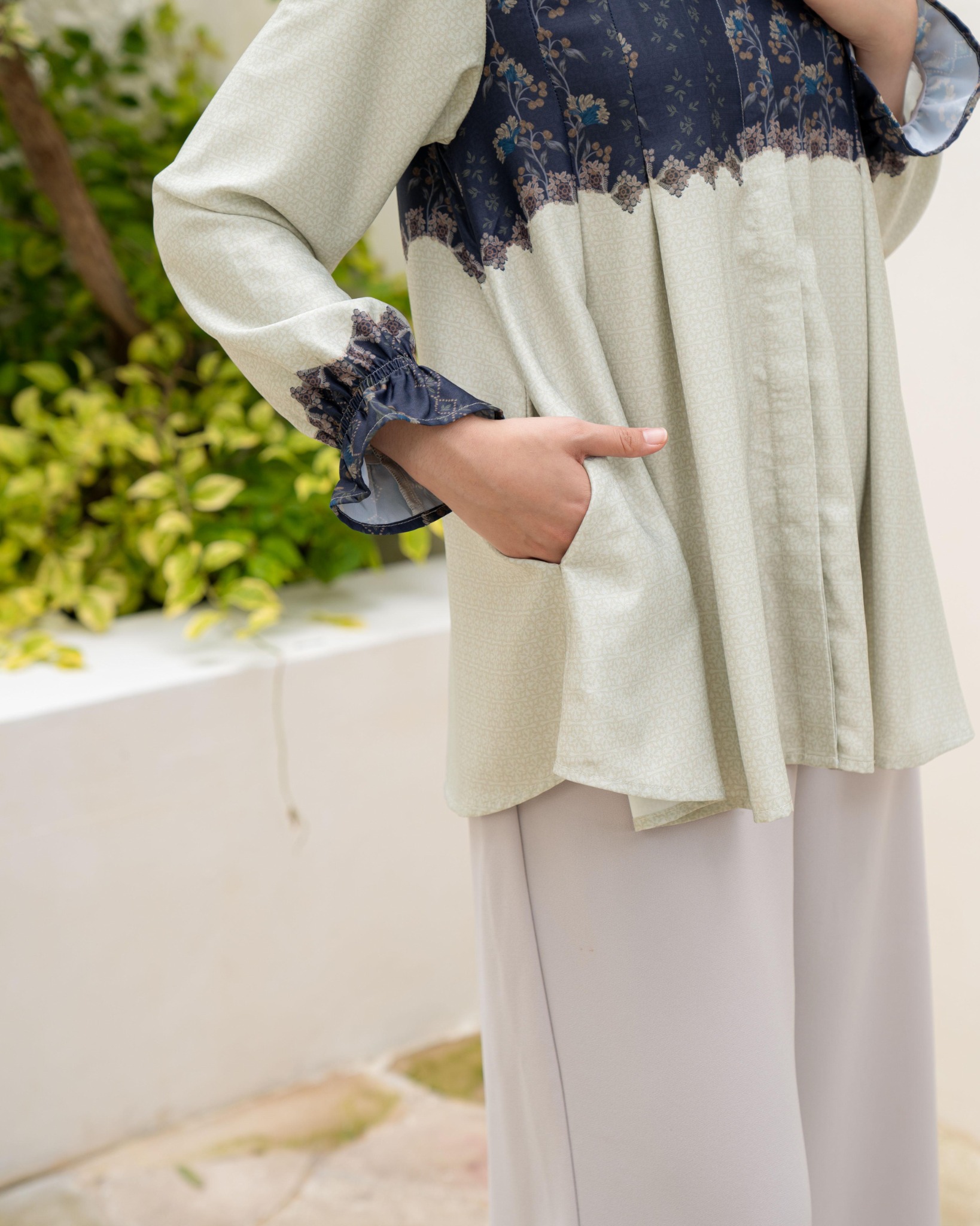 Lightsclo - Mecca Blouse