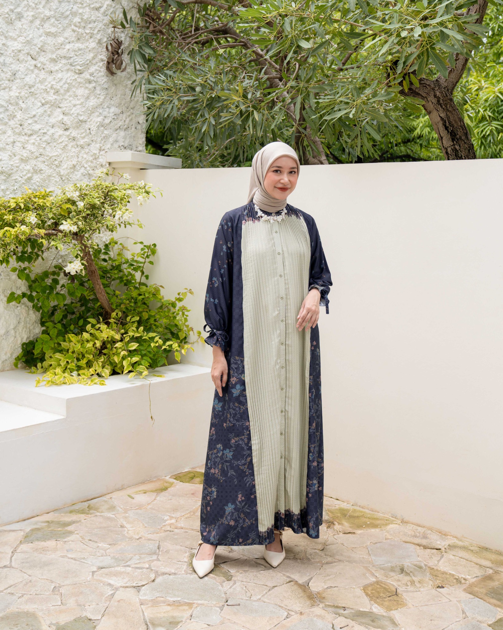 Lightsclo - Mecca Dress