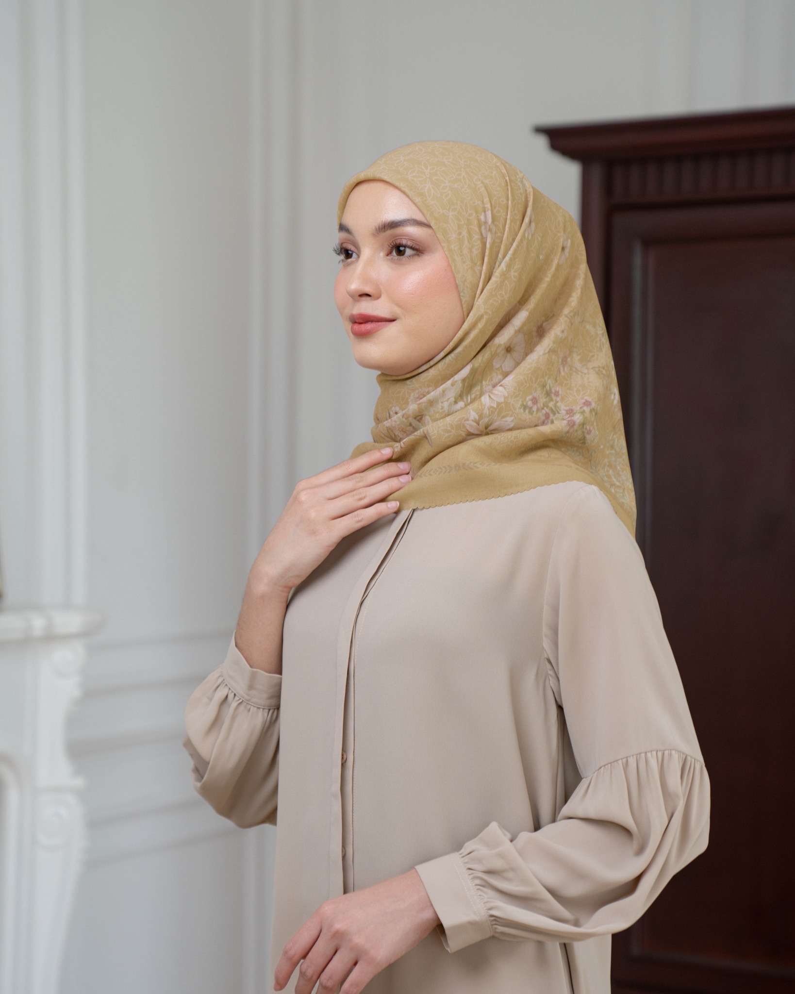 Lightsclo - Khalisa Scarf