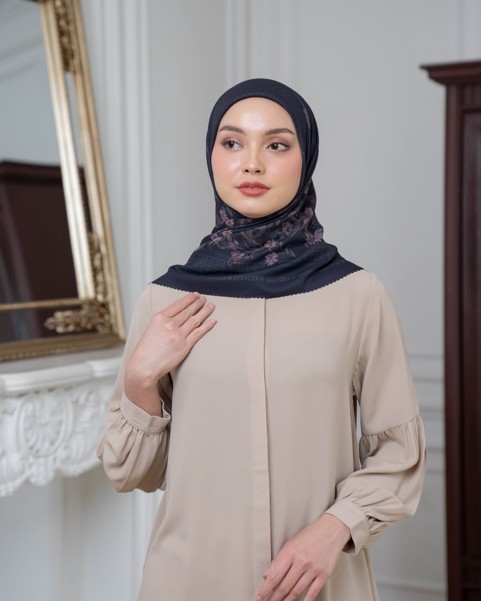 Lightsclo - Khalisa Scarf