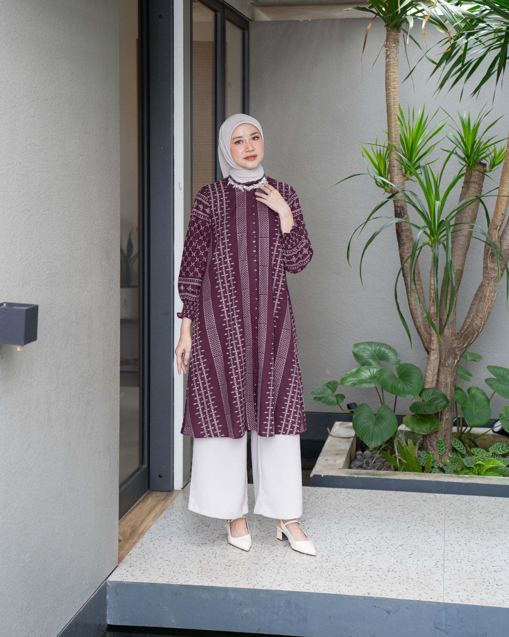 Lightsclo - Adeeva Tunic