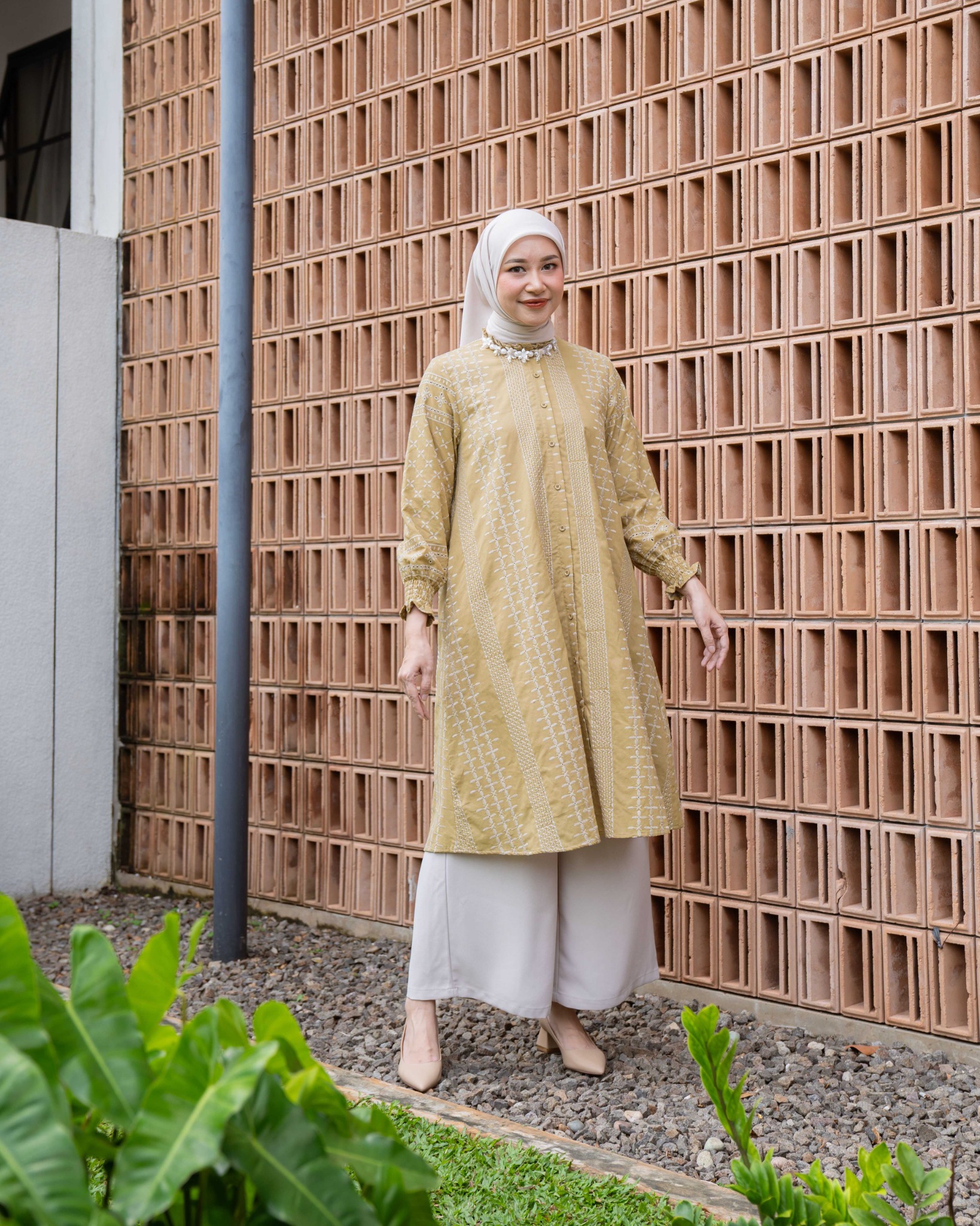 Lightsclo - Adeeva Tunic
