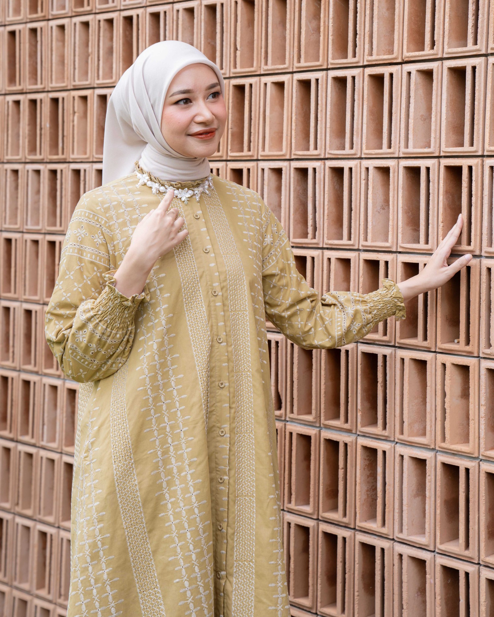 Lightsclo - Adeeva Tunic