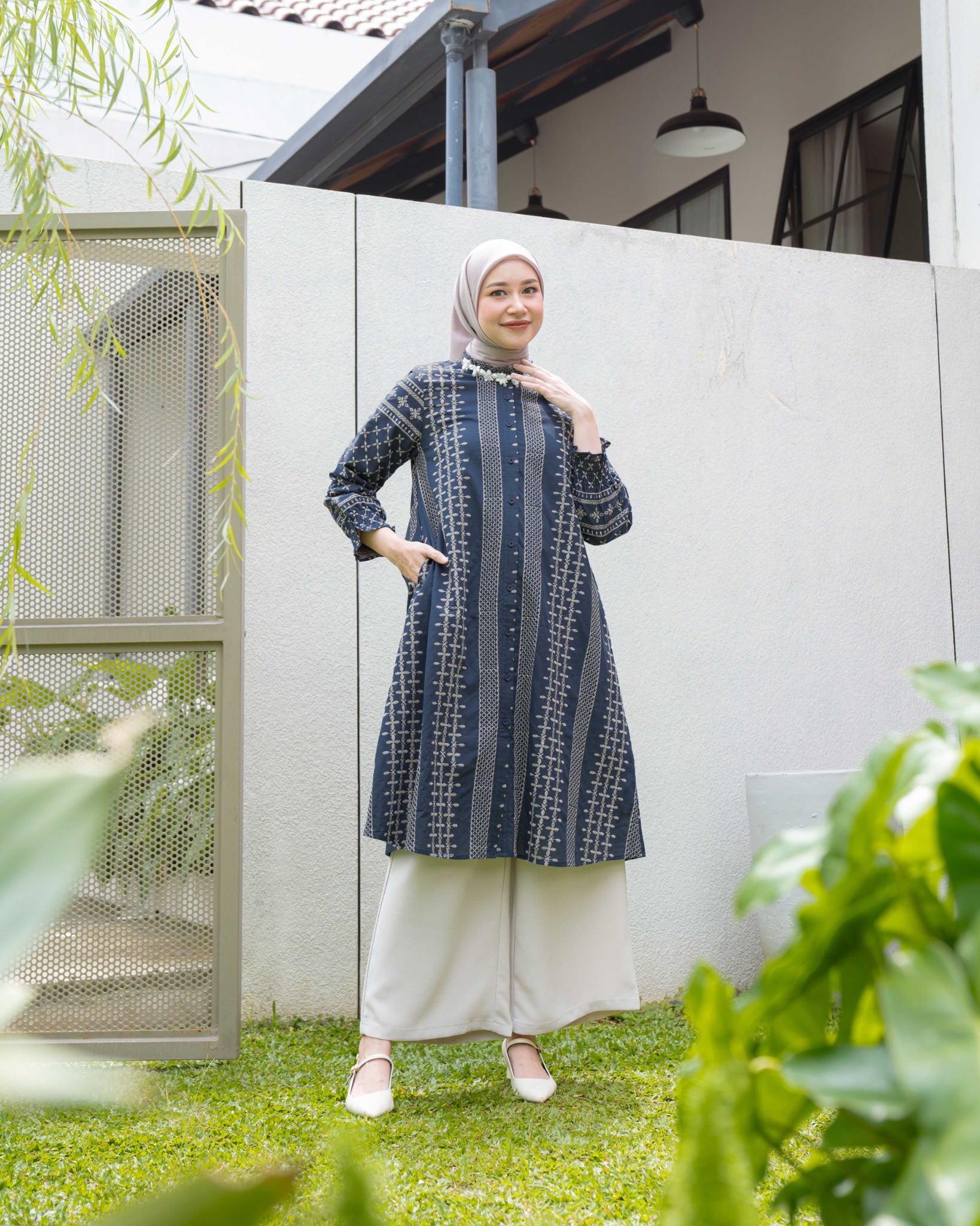 Lightsclo - Adeeva Tunic
