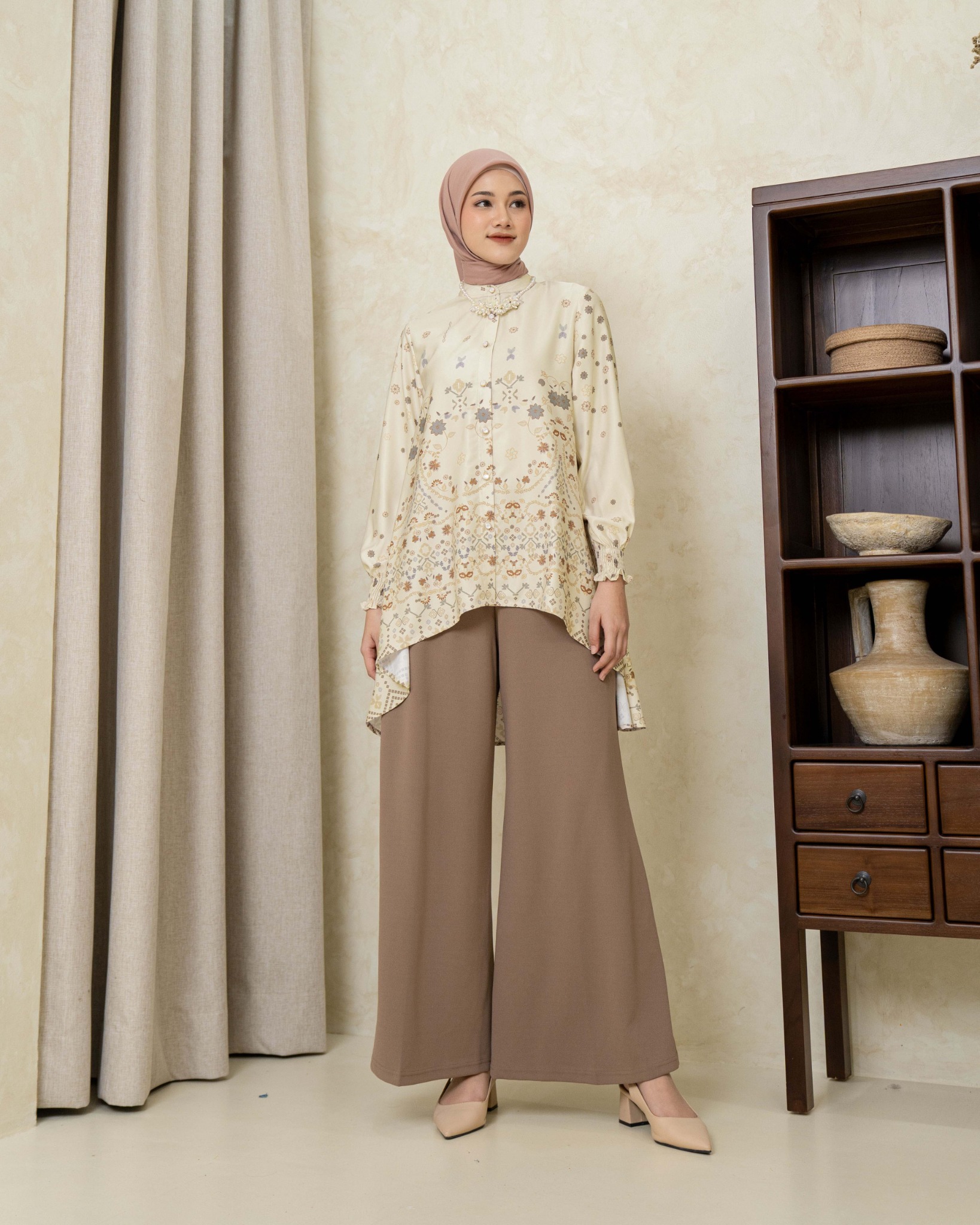 Lightsclo - Raudhah Tunic
