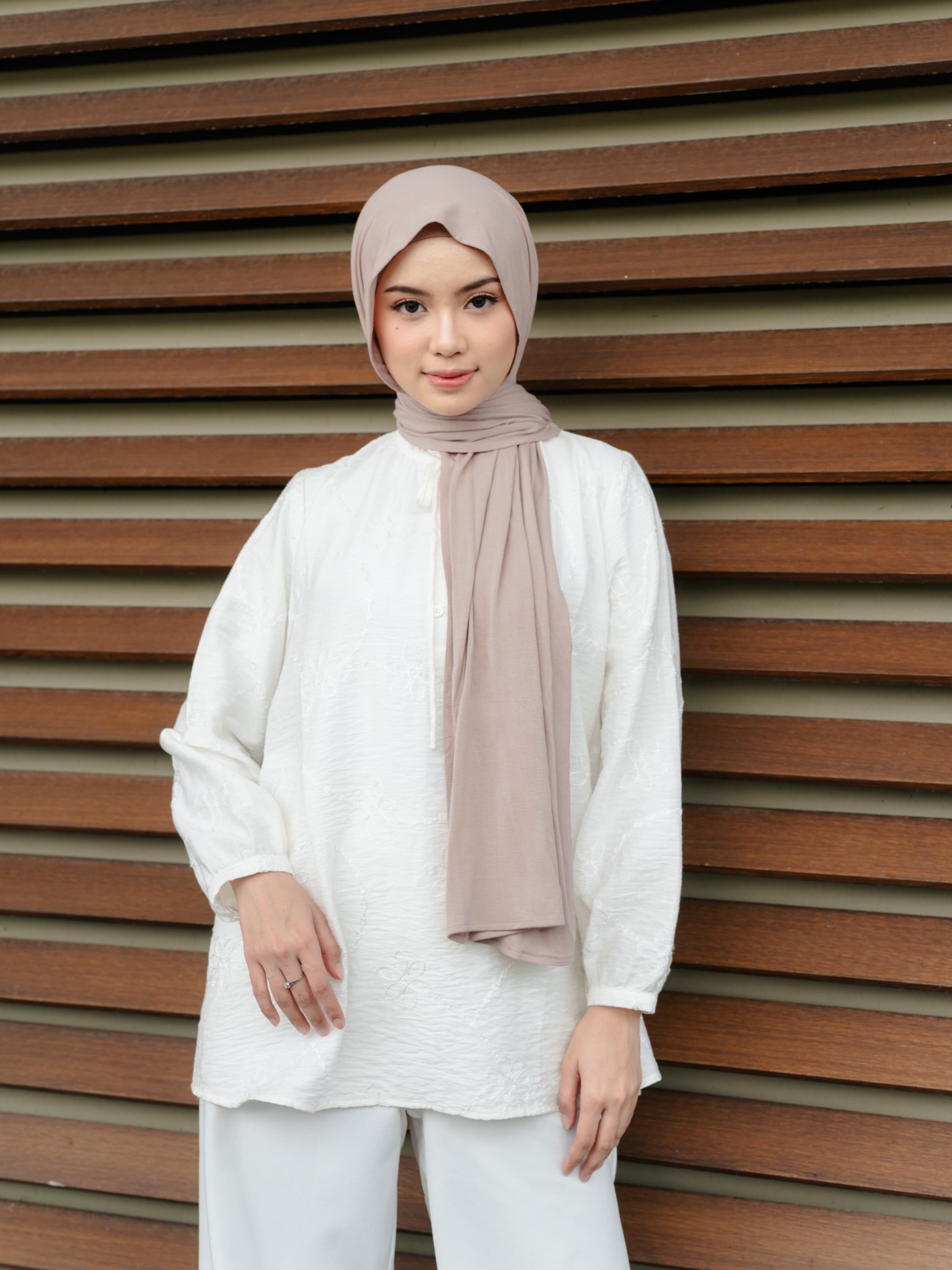 Lightsclo - Pasmina Basic