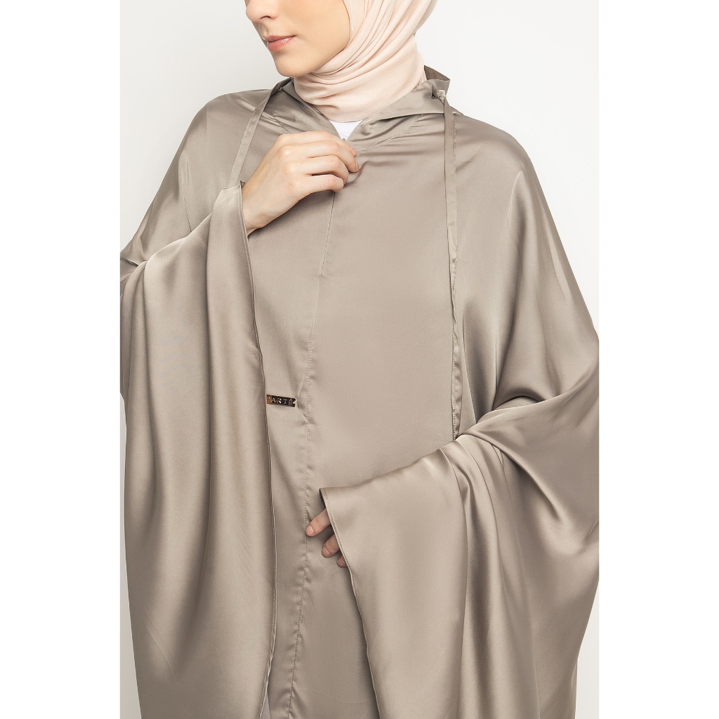 PARTE Yarra Prayer Robe