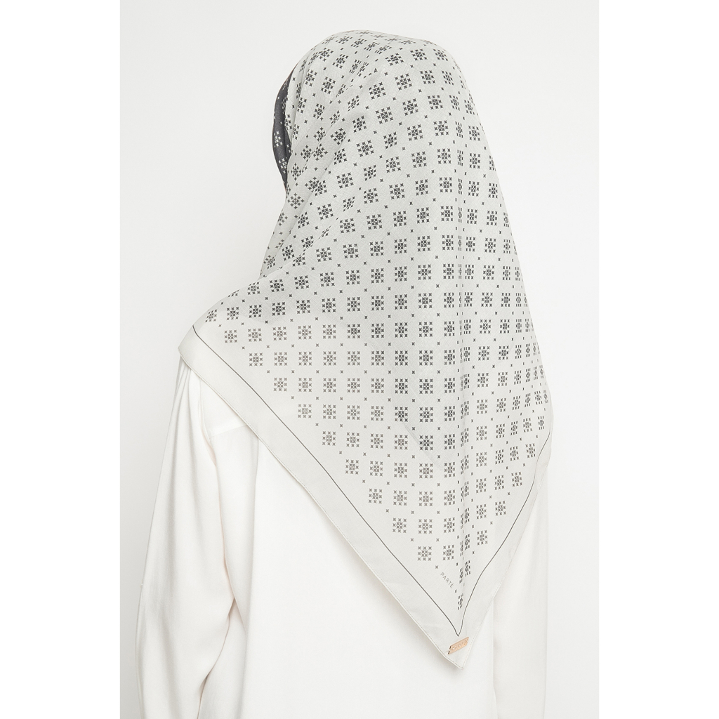 PARTE Miroir Printed Scarf Hijab Motif