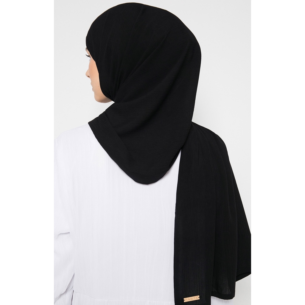 PARTE Crinkle Shawl - Black