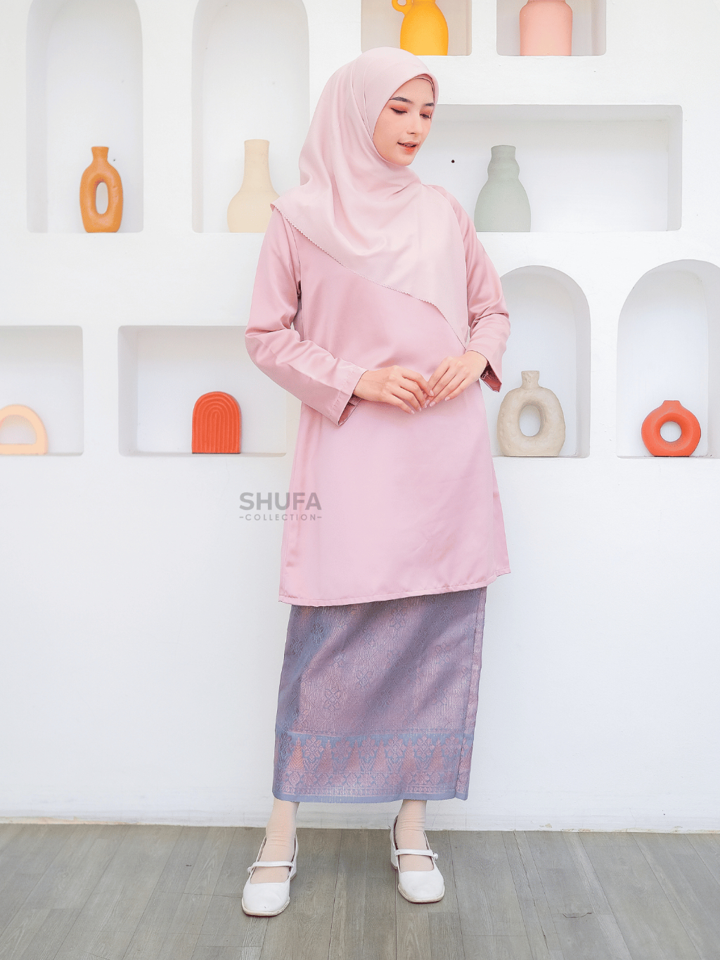 Rok Songket Melayu dan Atasan Baju Setelan Kurung Wanita Modern Adat Malaysia Perempuan