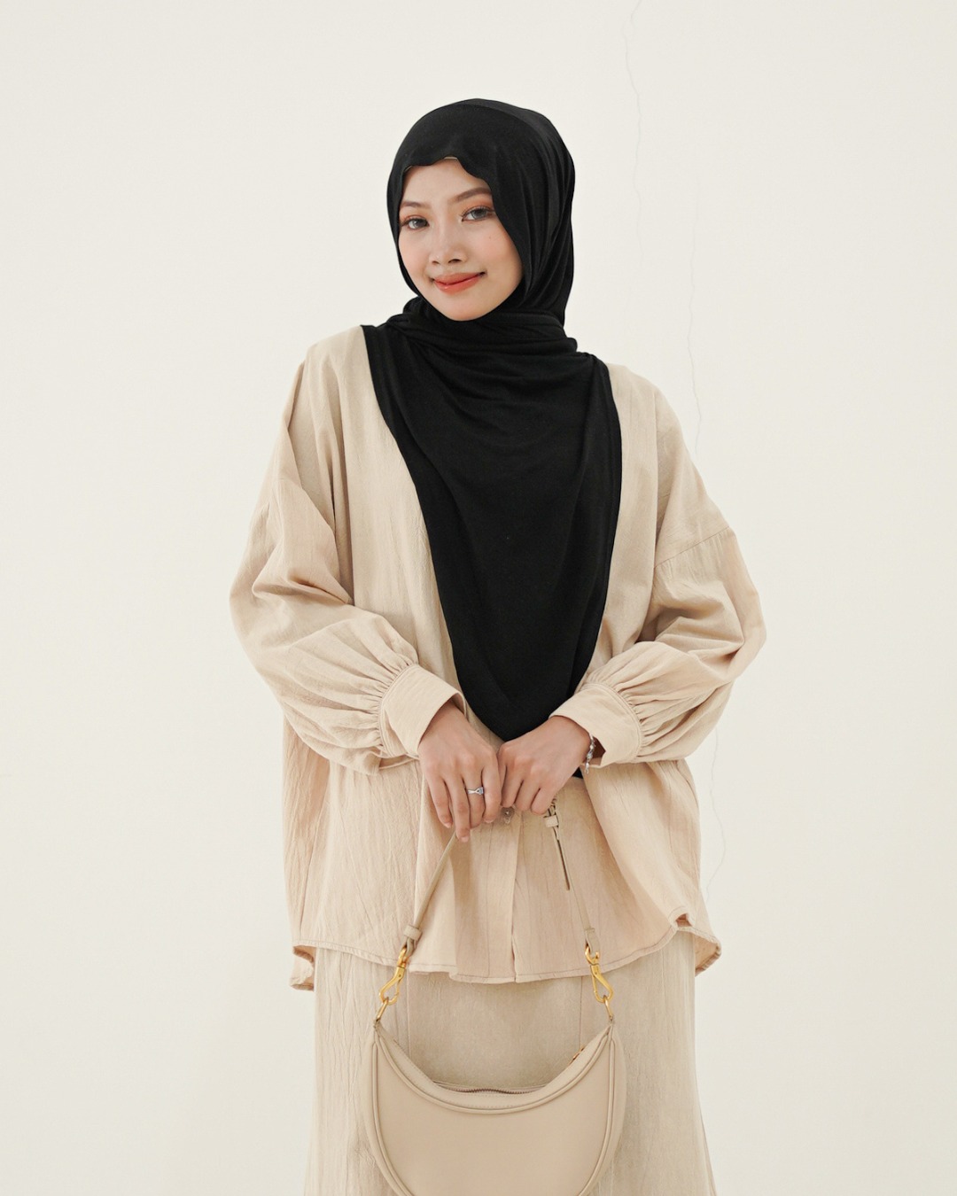 Evolvere - Aisha Shirt Kemeja Linen Simple Polos ( KEMEJA SAJA )