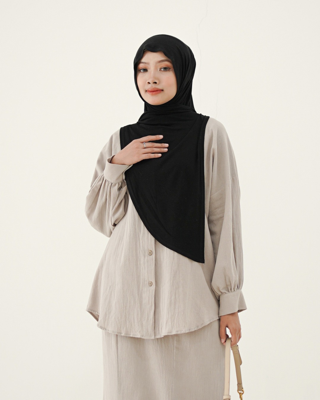 Evolvere - Aisha Shirt Kemeja Linen Simple Polos ( KEMEJA SAJA )
