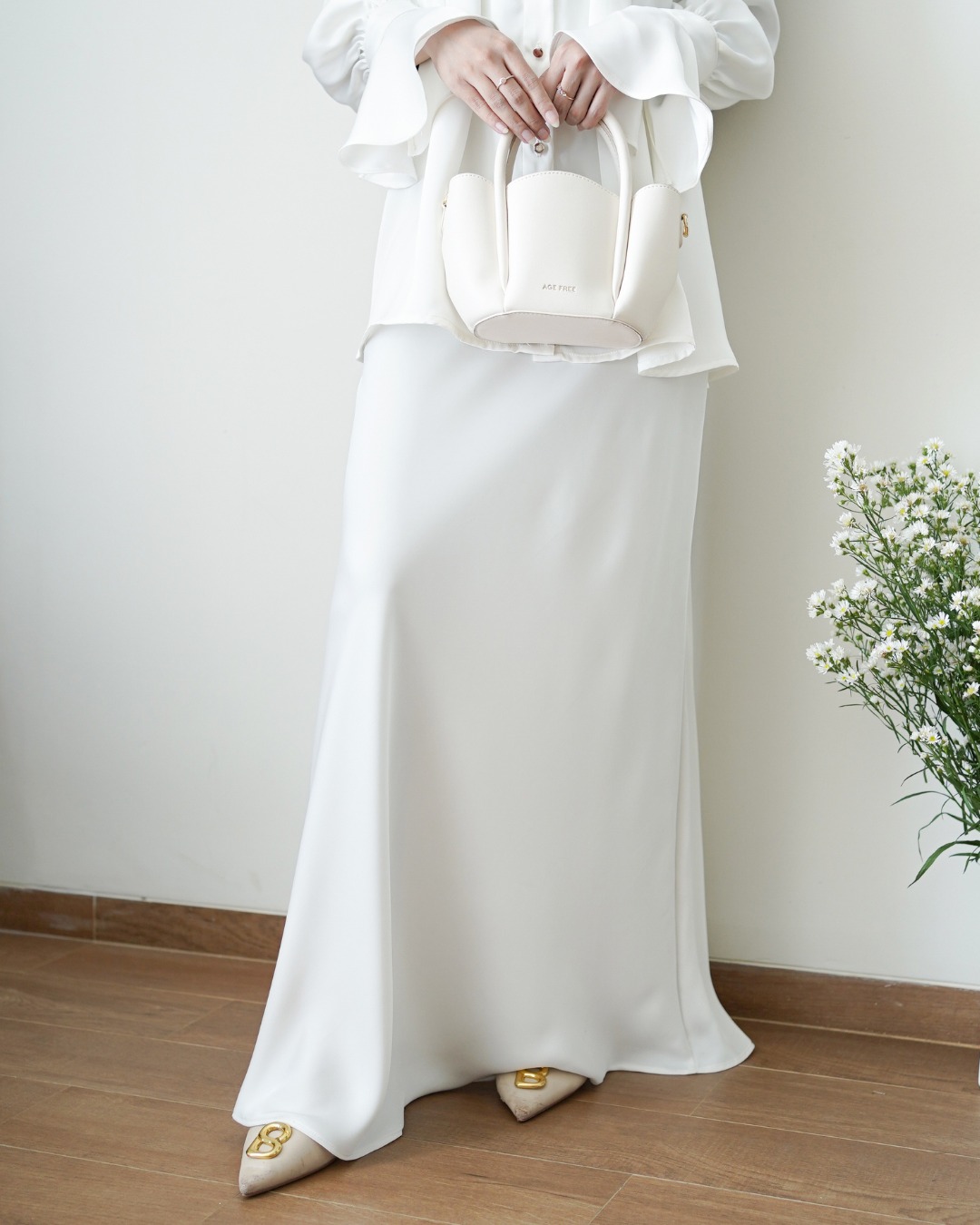 Evolvere - Zaina Maxi Skirt Rok Silk Model Mermaid (Rok Aja)