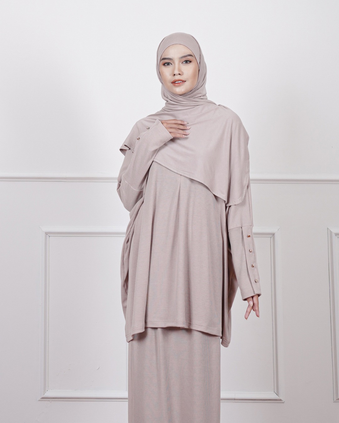 Evolvere - Mira Blouse (Atasan aja) Rib Knit