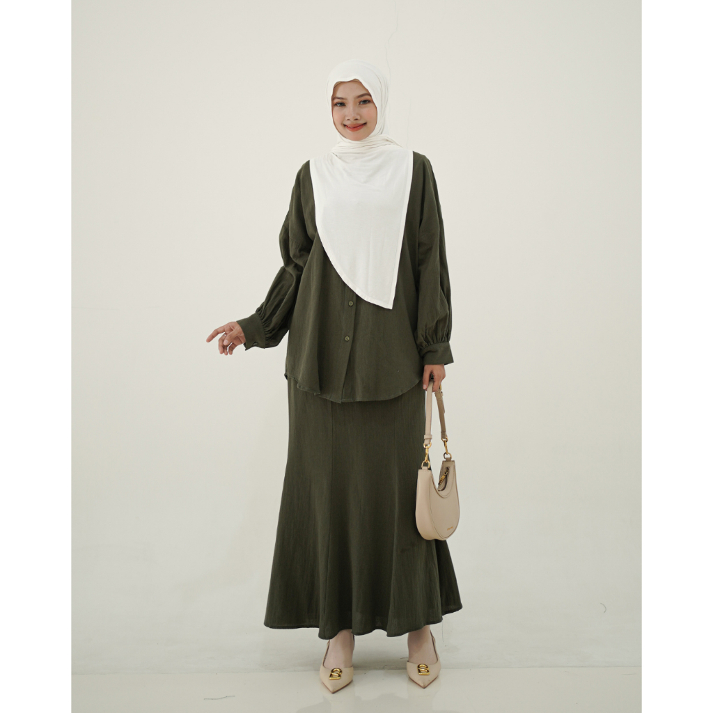 Evolvere-Aisha one set linen kemeja dan rok mermaid