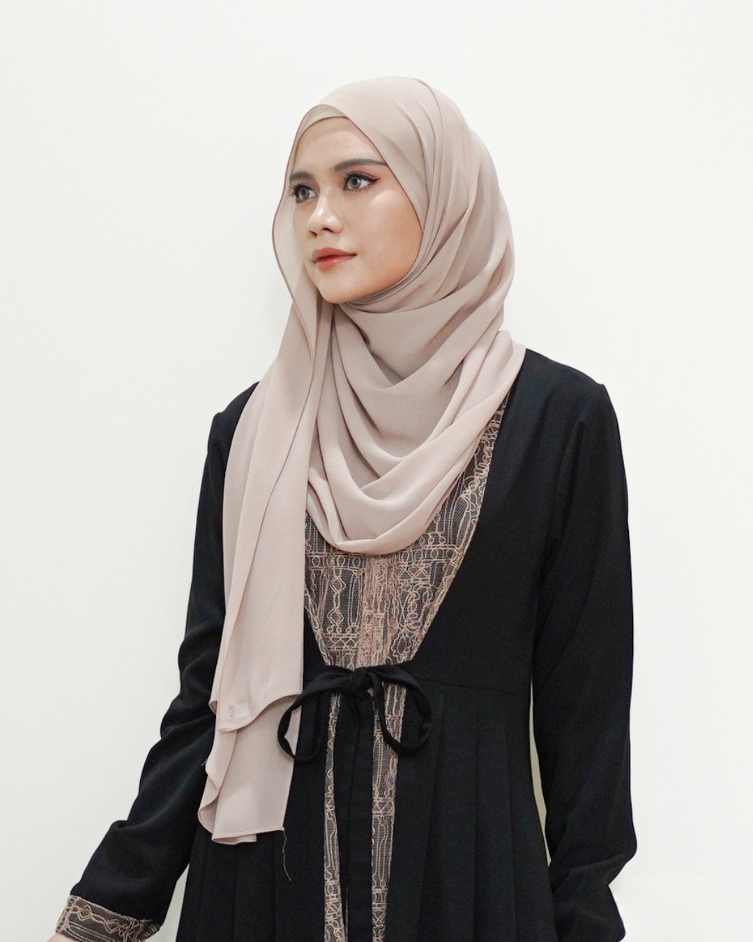 Samira Dress mix brokat Satu Set dengan Pashmina Ceruti Babydoll