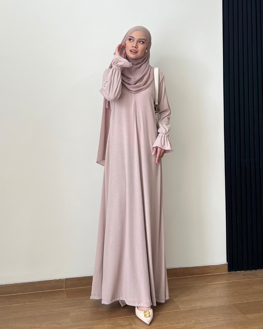 Evolvere - Dhara Basic Rib Knit Dress Muslim