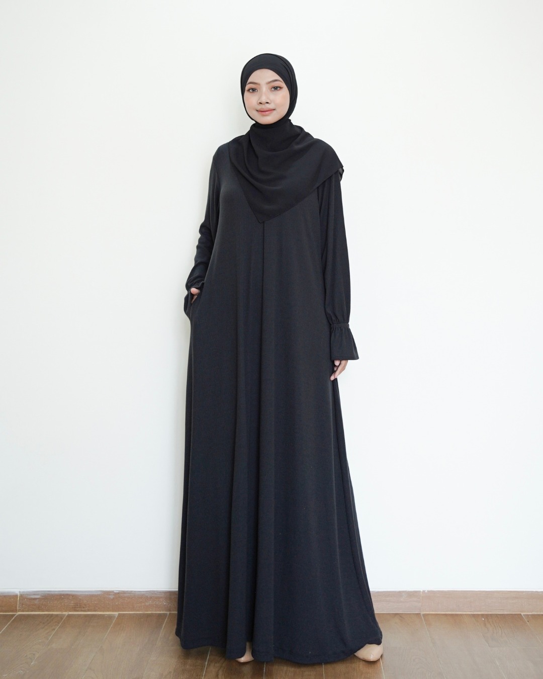 Evolvere - Dhara Basic Rib Knit Dress Muslim