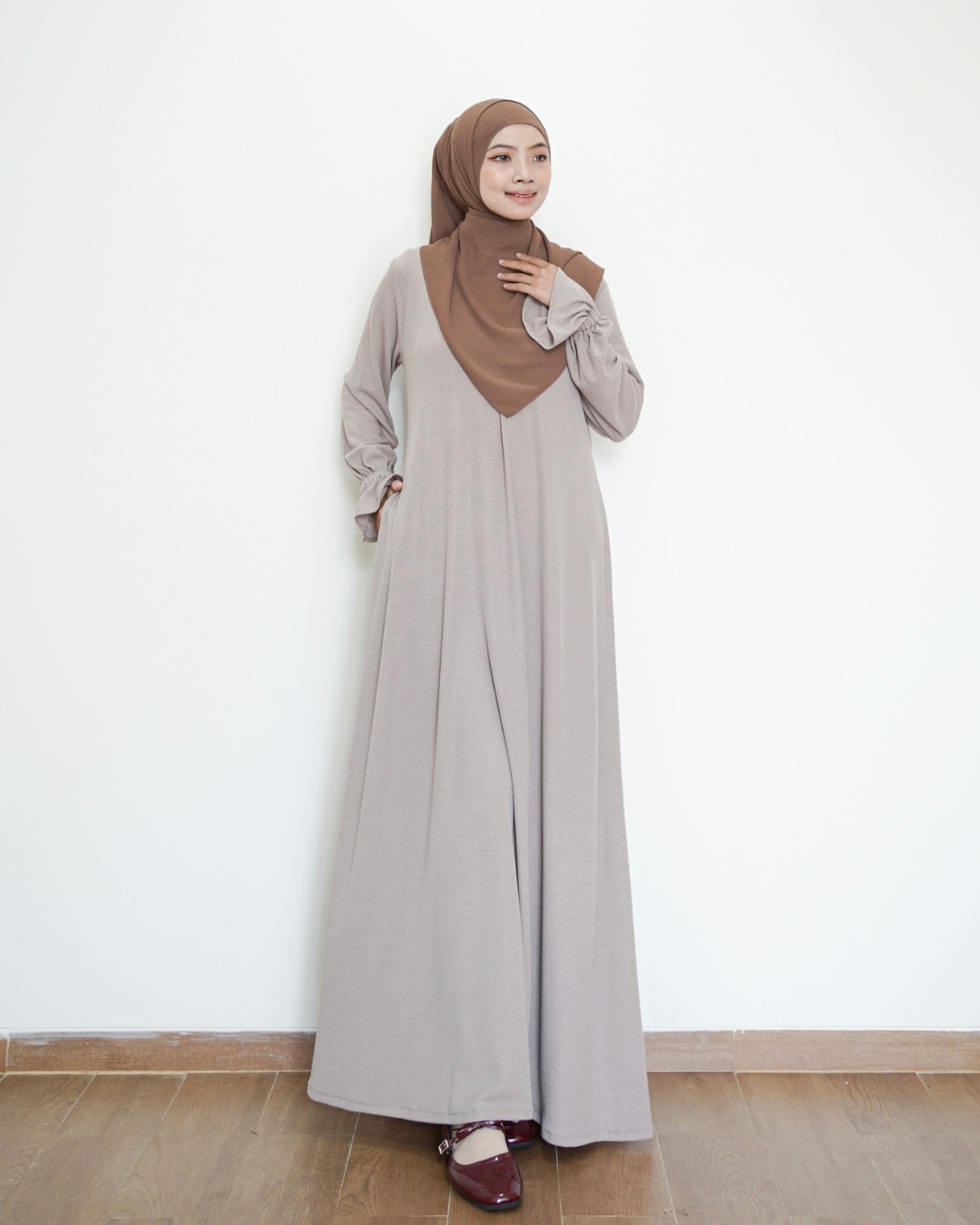 Evolvere - Dhara Basic Rib Knit Dress Muslim