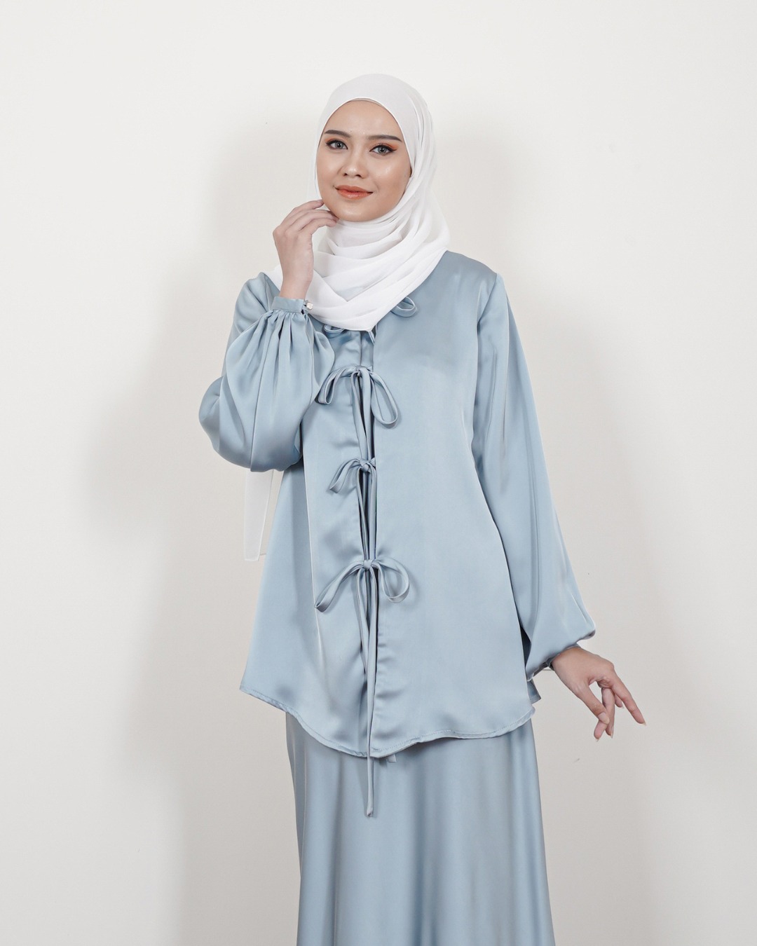 Evolvere - Nuha Top Silk Satin Coquette Style (ATASAN Saja )