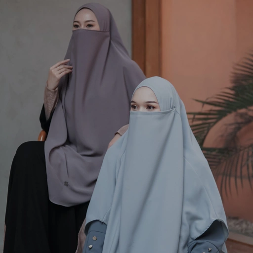 Image of Nezira Khimar Raya Series