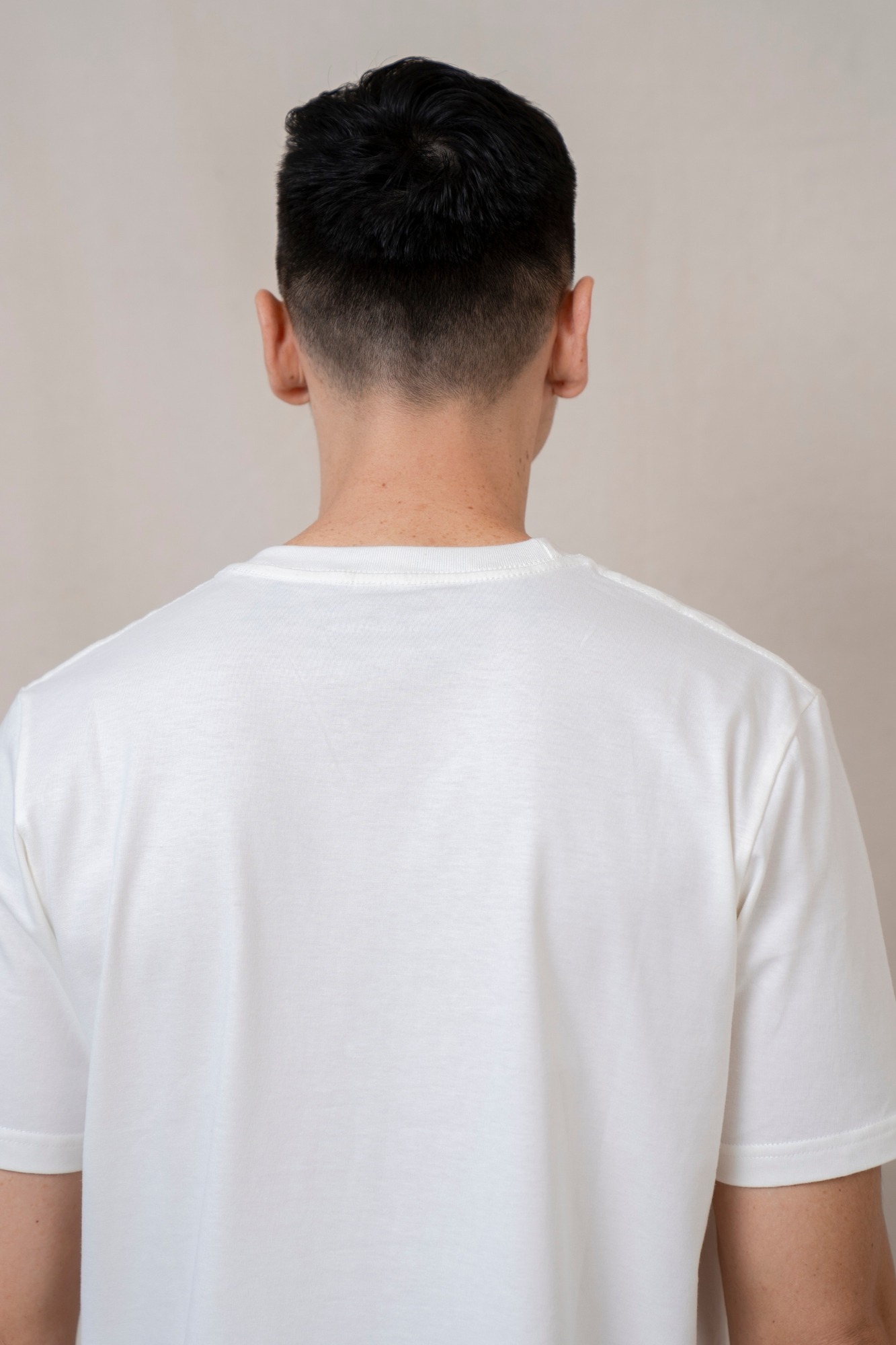 BASIC TEES - WHITE