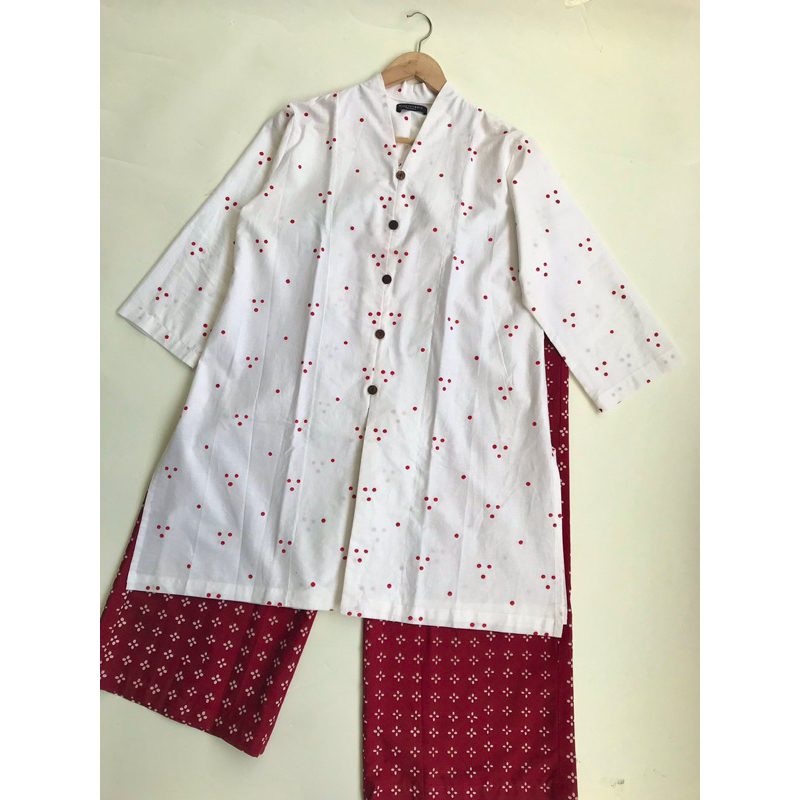 Riskavebrie - Yura Batik Set
