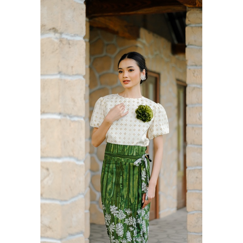 Riskavebrie - Rok Lembayung Batik Series