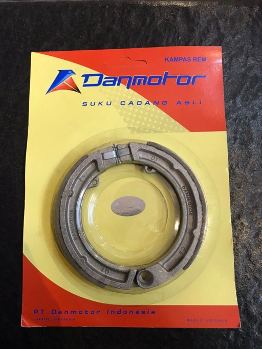 Image of BRAKE SHOE KAMPAS REM BELAKANG DANMOTOR VESPA PS SUPER