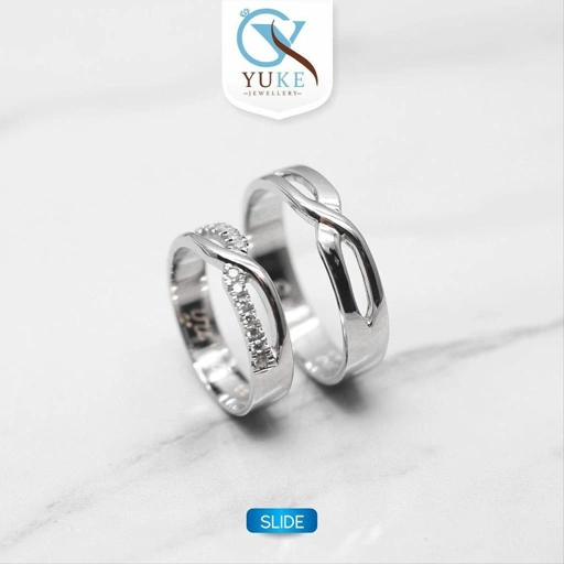 Image of Cincin Bahan Emas & Silver/Perak Motif Silang Cincin Kawin Cincin Couple Cincin Emas