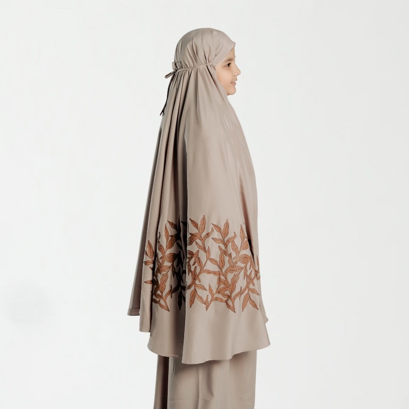 LEA KIDS PRAYER WEAR
