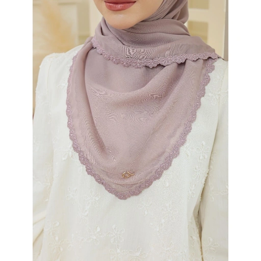 Image of Ghaniea Heritage - Sulam Semanggi Vol III / Jilbab Paris Bordir Handmade