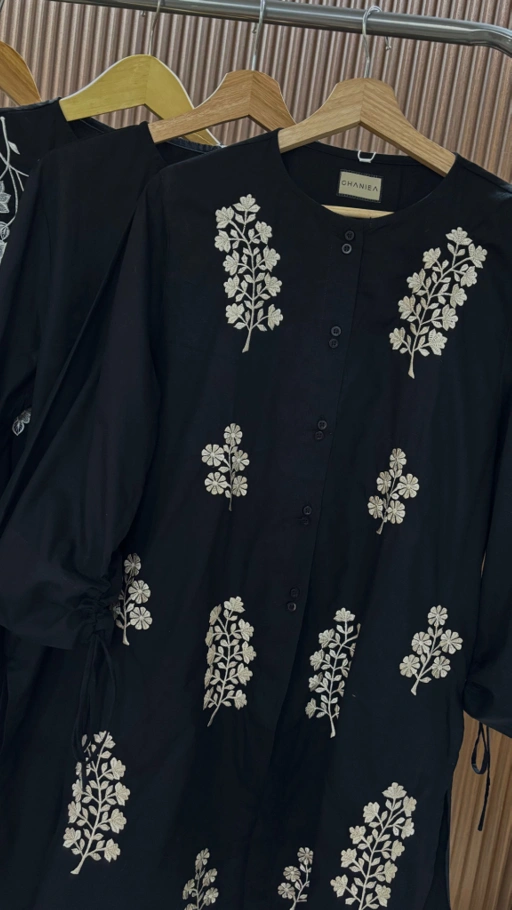 Image of GHANIEA Heritage-Kuroong & Algae Shirt Sulam Bordir