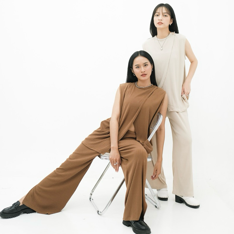 Renaette - NUNA ONESET - Setelan Wanita - Oneset Knit - Vest Kerja - Oneset Premium