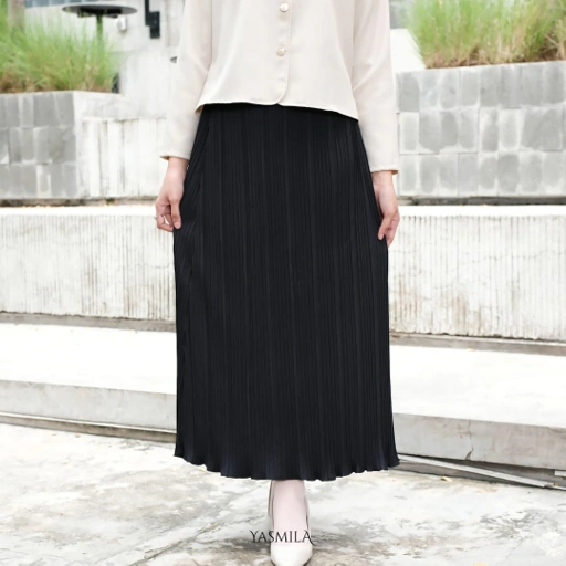 Image of Luna Pleated Skirt