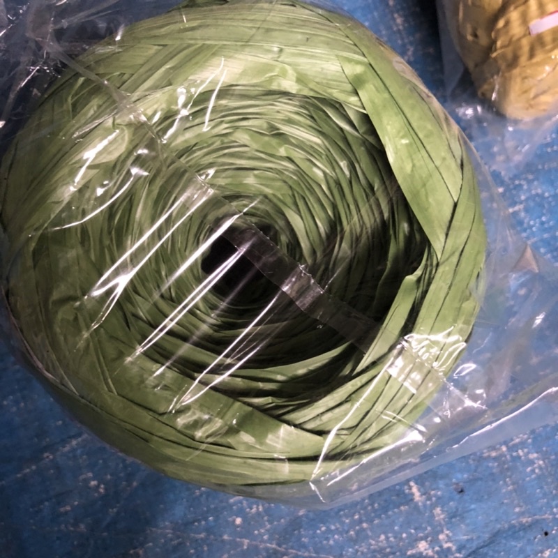 Tali Rafia 1 kg Warna Warni
