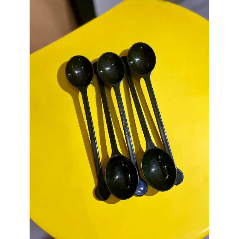 SENDOK TAKAR PLASTIK 20 GRAM HITAM