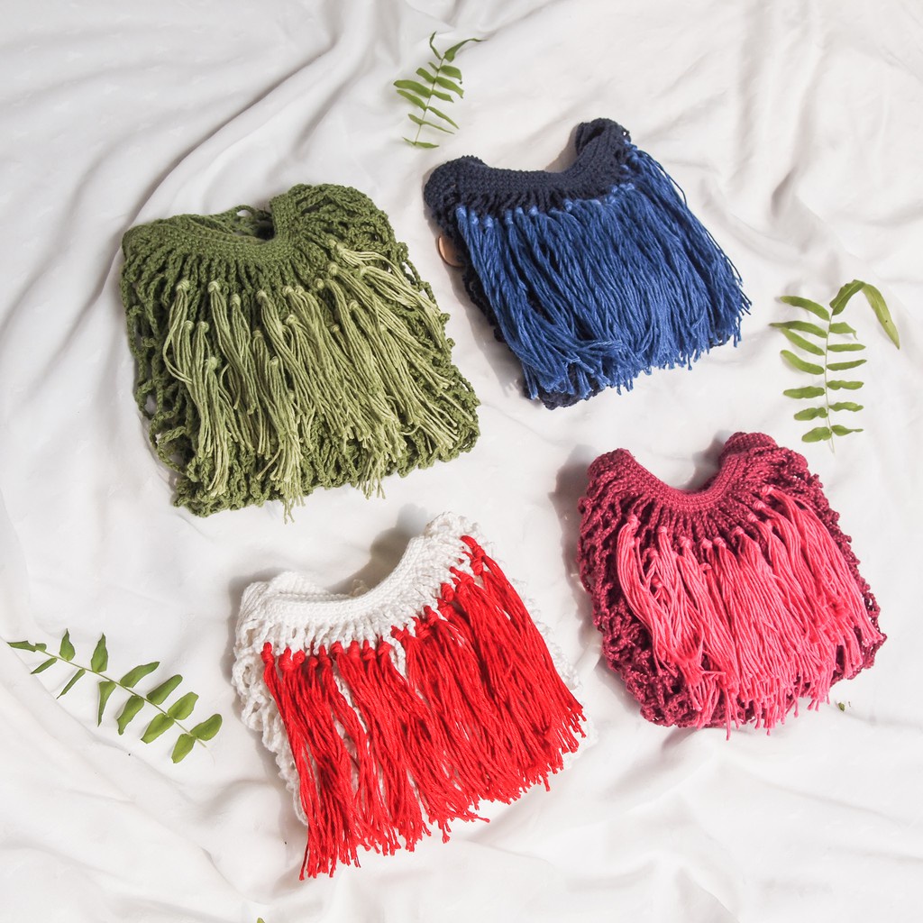 I Want To Smell The Perfume - Melly Fringes - Tas crochet untuk liburan